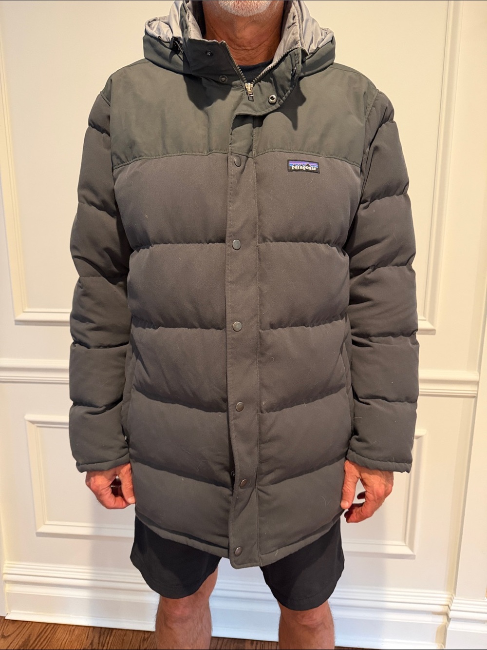 Patagonia Men's XL Gray Down (75%) Quilted Long Puff Jacket with Hood